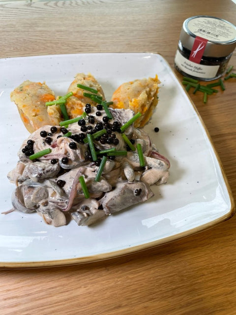 Beef Stroganoff mit frisch fermentiertem Pfeffer und Karotten-Kartoffelstampf - www.altesgewuerzamt.live