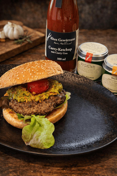 Avocado Touchdown Burger mit Guacamole und smoky Röstzwiebeln - www.altesgewuerzamt.live