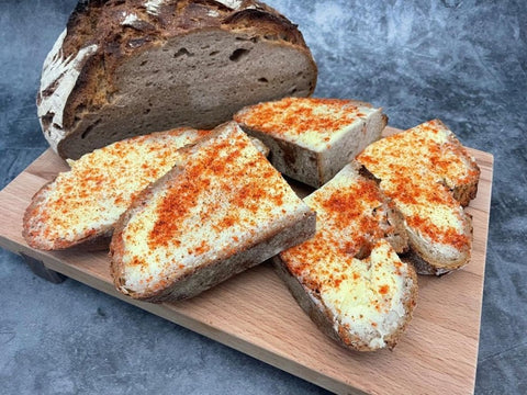Butterbrot mit rauchigem Chilisalz - www.altesgewuerzamt.live