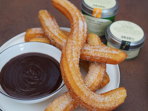 Churros mit Schokosoße mit Backstube Schoko - www.altesgewuerzamt.live