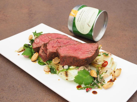 Geräuchertes Teres Major mit Ponzu-Lack, Thaisalat, gegrilltem Pak Choi und Chinese Wokspice - www.altesgewuerzamt.live