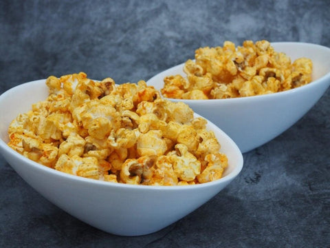 Popcorn mit rauchigem Chilisalz und Butter - www.altesgewuerzamt.live