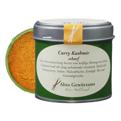 Curry Kashmir robust curry blend with a high chili content in the shaker tin