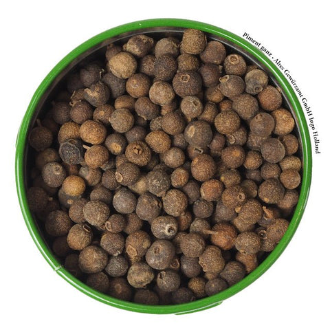 Whole allspice close-up — berries with a cinnamon-clove note