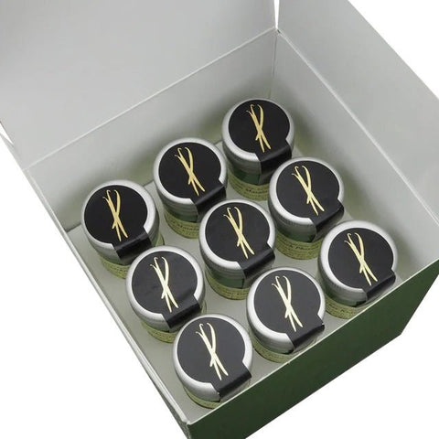 Baking Box opened – nine tasting tins of baking spices and aromas