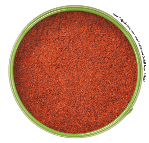 Red chipotle close-up — a smoky-fruity chili for BBQ